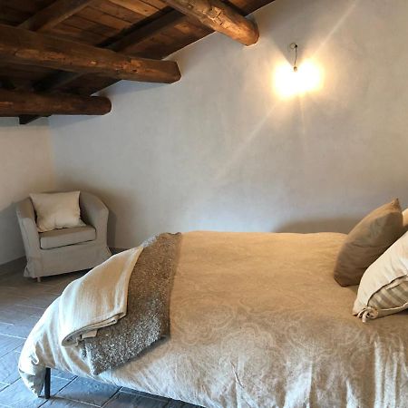 Апартаменти Casa Antica Санто-Стефано-ді-Сессаніо Екстер'єр фото